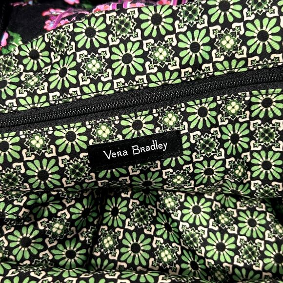 Vera Bradley Tote and Wallet Winter Berry Pattern Retired Collection - Picture 13 of 13
